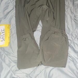 Women’s Relaxed Elastic-Waist Joggers in Olive